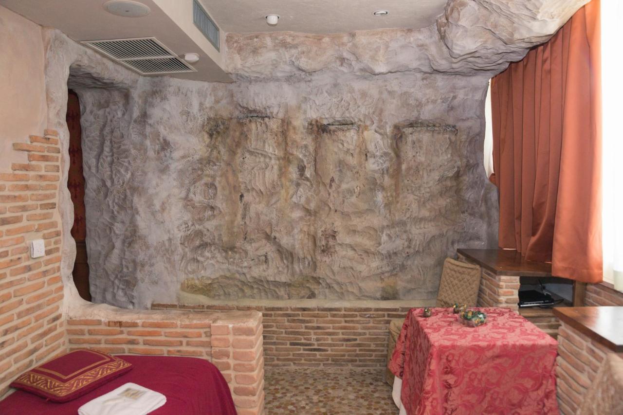 Il Castello Di Perano Hotel Exterior foto