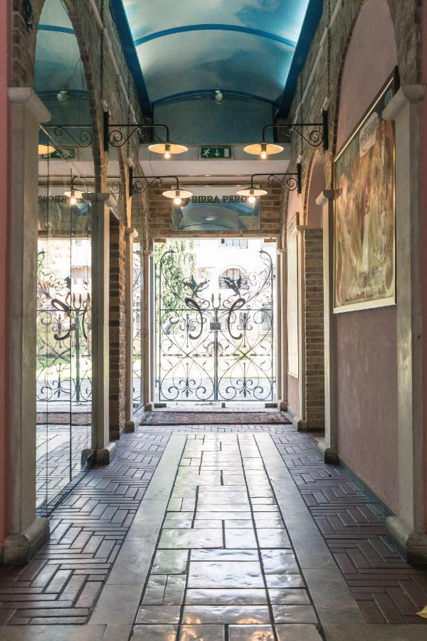 Il Castello Di Perano Hotel Exterior foto