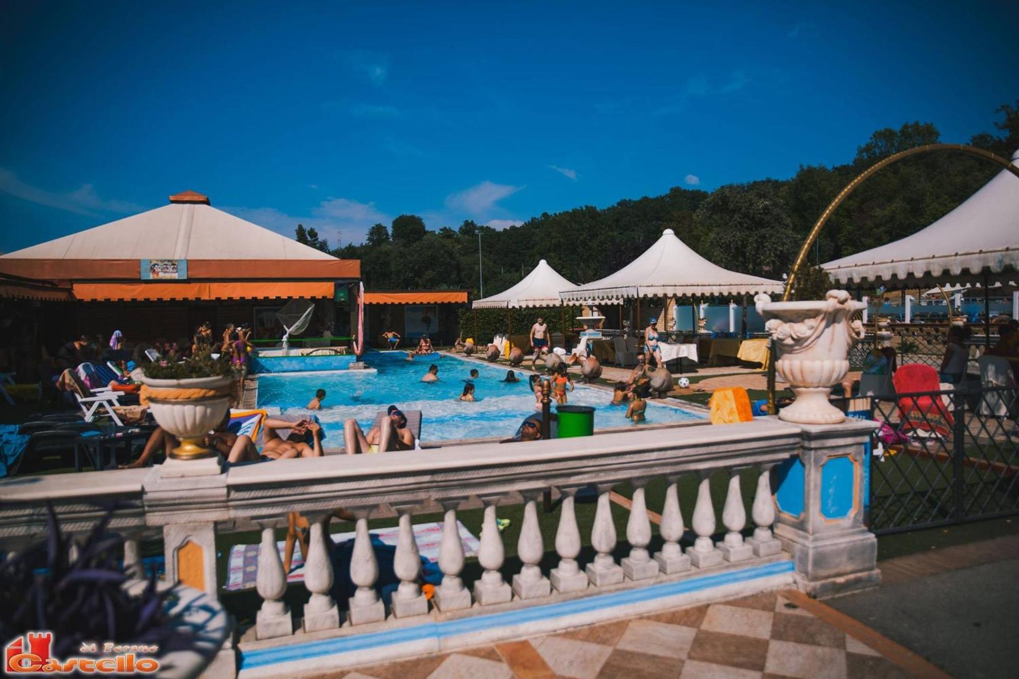 Il Castello Di Perano Hotel Exterior foto